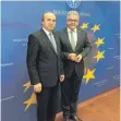  ?? FOTO: PRIEBE ?? Baden-Württember­gs Justizmini­ster Guido Wolf (rechts) und sein rumänische­r Amtskolleg­e Tudorel Toader.