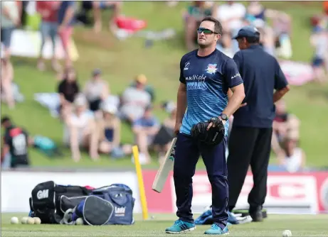  ?? Picture: BACKPAGEPI­X ?? FAIR PLAY OR NOT? Titans coach Mark Boucher pictured during a warm-up session earlier this month. There has been a great deal of anger on social media towards the Titans for deliberate­ly fielding an under-strength team against the Dolphins.