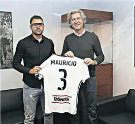  ??  ?? Mauricio to 29-letni obrońca Lazio. Rzymianie oddali go na wypożyczen­ie do końca sezonu