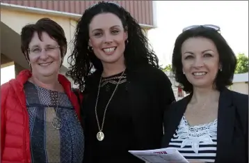  ??  ?? Aisling Dempsey, Sharyn Doyle and Coleen Sinnott-O’Brien at the races.