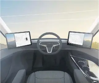  ??  ?? Puesto de conducción. Como en un prototipo de Le Mans, el chofer va en el centro de la cabina y tiene dos pantallas, una a cada lado del volante.