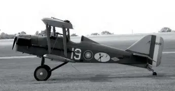  ??  ?? Two of the replica SE5as sporting the reversed red, blue, white roundel colours of the first United States combat aircraft