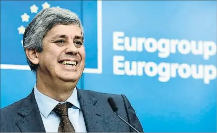  ?? EMMANUEL DUNAND / AFP ?? Mário Centeno, una victoria de la diplomacia portuguesa