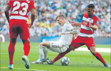 ?? FOTO: SIRVENT ?? El Real Madrid busca en Granada un triunfo que le acerque aún más al título de Laliga
