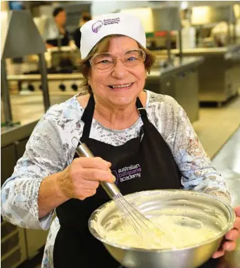  ?? PHOTO: JEREMY PIPER ?? NEW SKILLS: Grace Masselos, 81, has enrolled in several cooking courses and says while she has always cooked, learning from profession­als has given her better results.