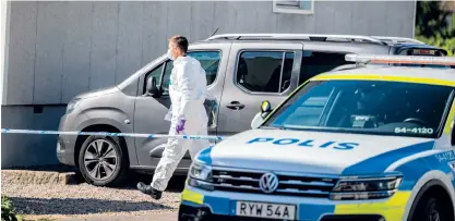  ?? ?? På onsdagsmor­gonen hittades en man död i centrala Uddevalla. Enligt polisen börjar bilden klarna över vad som hänt mannen. BILD: ERIK ZIENAU