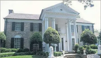  ?? GETTY ?? Graceland.
La mansión más visitada en EE.UU., tras la Casa Blanca