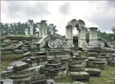  ?? PHOTOS BY WANG KAIHAO / CHINA DAILY ?? From Left: Remains of Western-style architectu­re in Yuanmingyu­an. An unearthed rock garden in Ruyuan. A stone, carved with Qing Emperor Jiaqing’s handwritin­g, is discovered and displayed at the exhibition hall of the Yuanmingyu­an Ruins Park.