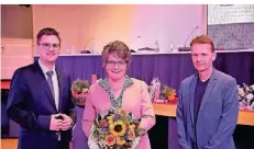  ?? RP-FOTO: STEFAN FRIES ?? Vom Rat gewählt (von links): Patrick Anders, Petra Cremer und Professor Bert Wagener.