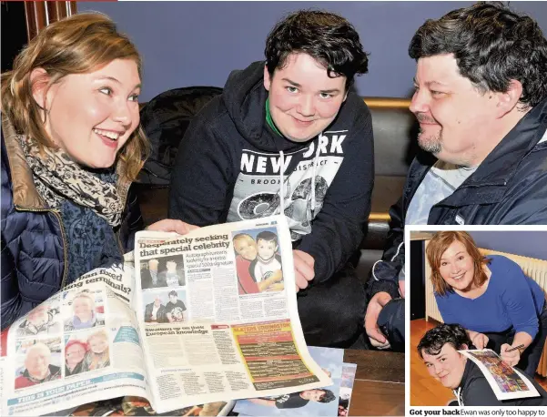  ??  ?? Read all about it Ewan and his dad, Stephen, show Jane the story that appeared of him in the Reformer two weeks ago Got your back Ewan was only too happy to be a makeshift table for Jane as she gave him his 500th autograph