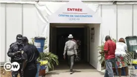  ??  ?? A significan­t section of Africa's population is undecided on whether or not to vaccinate