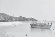  ??  ?? INDAH: Pemandanga­n indah di tepi pantai Jepara.