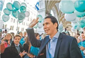  ?? CHRISTIAN BRUNA/EFE ?? Sebastian Kurz aventaja en todas las encuestas a sus rivales.