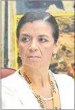  ??  ?? Marta Benítez, viceminist­ra de Finanzas del Ministerio de Obras Públicas y vocera de la licitación.