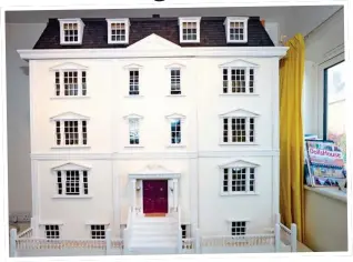  ??  ?? GEORGIAN GEM: The townhouse with 17 rooms that cost Katina £1,000 each to furnish