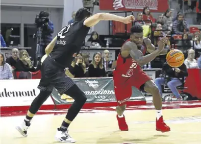  ?? JAIME GALINDO ?? Dylan Ennis, en plena acción durante el partido del miércoles ante el Besiktas.