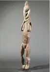  ??  ?? Figure ancestrale de Papouasie - Nouvelle-Guinée - Début XIXe siècle ou antérieur - En bois avec ancienne patine d’usage brune - H : , cm   €.