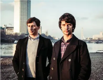  ?? FOTO: ED MILLER ?? Edward Holcroft och Ben Whishaw är två ensamma själar som faller för varandra.