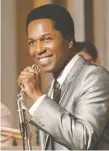  ??  ?? Leslie Odom Jr. is effortless as legendary singer Sam Cooke.