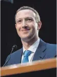  ?? FOTO: DPA ?? Entspannt: Mark Zuckerberg vor den US-Senatoren.