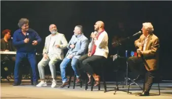  ?? PEDRO BONILLA ?? Los artistas Pablo García, Pancho Céspedes, Pavel Núñez, Badir y Carlos Luis en la presentaci­ón del concierto “Ya no es lo mismo” en la sala Carlos Piantini del Teatro Nacional.