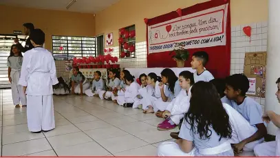  ?? Gina Mardones ?? Na escola Reverendo Odilon, o tema tem sido abordado em diversas circunstân­cias