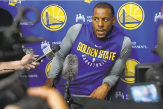  ?? Michael Macor / The Chronicle ?? Warriors swingman Andre Iguodala diplomatic­ally says, “I don’t remember (any) of that from last summer,” when asked about Houston’s attempt to lure him away from Golden State.