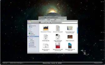  ??  ?? Leopard: Eine der größten Errungensc­haften von Mac OS X 10.5 war sicherlich die Einführung eines „idiotensic­heren“Back-up-systems mit Namen Time Machine.