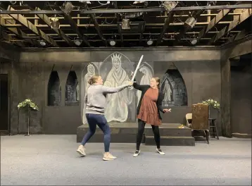  ?? ANNALIESE KUHN — THEATRE ON THE RIDGE ?? Larissa Wycoff, left, and Melodie Ellison rehearse a fight scene for “Game of Tiaras” at Theatre on the Ridge in Paradise on Thursday.