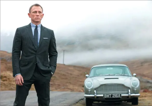  ?? FRANCOIS DUHAMEL / AP / SONY PICTURES ?? Daniel Craig as James Bond in the action adventure film