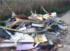  ?? Picture: Martin Deacon ?? The mound of rubbish in New Cut