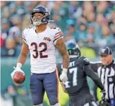  ?? GETTY IMAGES ?? Bears running back David Montgomery reacts after dropping a screen pass Sunday.