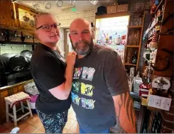  ?? Picture: Jay Goodsell/curtis Warren ?? Duncan and Claire Randall own The Dog House micropub in Smeeth, near Ashford