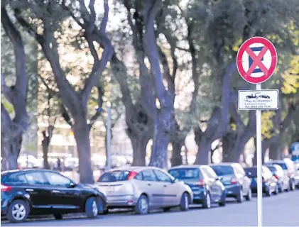  ?? JUANO TESONE ?? Horarios. El estacionam­iento medido rige de lunes a viernes de 8 a 20 y los sábados de 8 a 13.