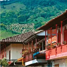  ??  ?? Jardín, municipio ubicado en el suroeste antioqueño, a unas tres horas de Medellín, es uno de los pueblos patrimonio del país.