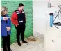  ?? ?? ▮ El gobernador de Rotary Internatio­nal Distrito 4110, Óscar Gutiérrez Tenorio, visitó Monclova para entregar más bebederos de agua purificada a escuelas locales.