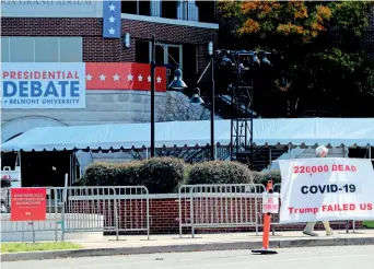  ??  ?? Todo está dispuesto para realizar el segundo y último debate presidenci­al entre Trump y Biden, hoy, en la Universida­d Belmont de Nashville (Tennessee). Reuters