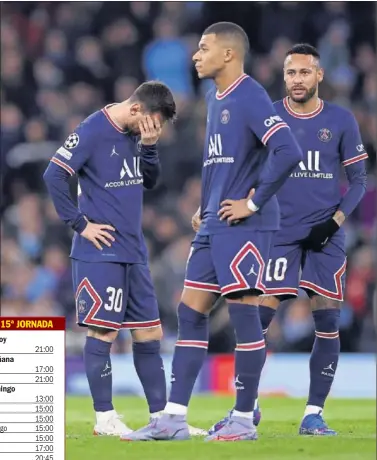 ?? ?? Messi, Mbappé y Neymar, durante el partido ante el City del miércoles pasado.