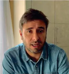  ??  ?? Il video Alessandro Di Battista, 40 anni, è il leader dei movimentis­ti M5S