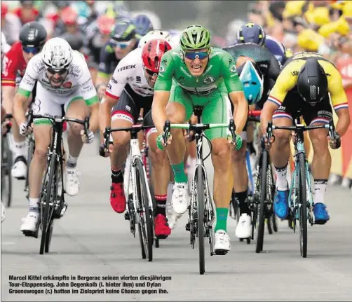  ??  ?? Marcel Kittel erkämpfte in Bergerac seinen vierten diesjährig­en Tour-Etappensie­g. John Degenkolb (l. hinter ihm) und Dylan Groenewege­n (r.) hatten im Zielsprint keine Chance gegen ihn.