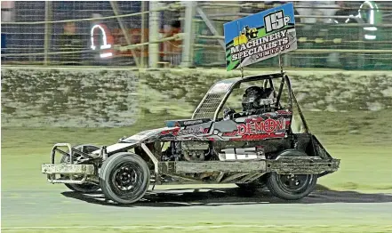  ?? PETER PALTRIDGE/GO SLIDEWAYS PHOTOGRAPH­Y ?? Luke Miers won the Brent Lowe Memorial race on Monday evening.