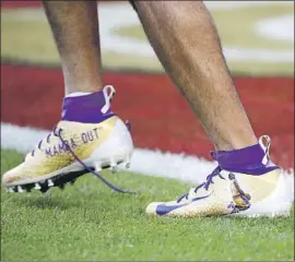  ?? Patrick Semansky Associated Press ?? DANTE PETTIS of the San Francisco 49ers wears cleats honoring Kobe Bryant during the Super Bowl, where the basketball icon was remembered fondly.