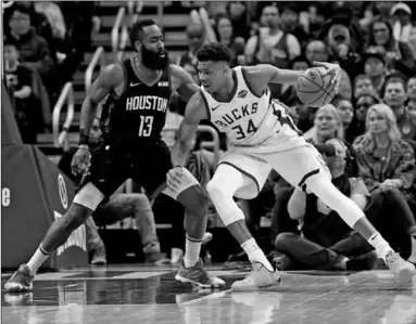  ??  ?? Giannis Antetokoun­mpo van Milwaukee Bucks is gekozen tot Verdediger van het Jaar. (Foto: ESPN)