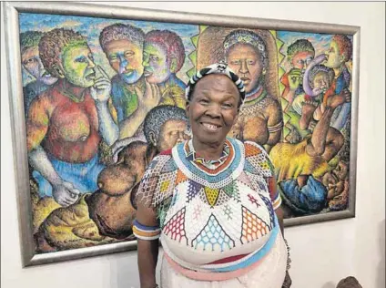  ?? Photos: Lesego Chepape ?? Bright view: Helen Sebidi (above) still paints at her home studio (left). Her ‘art depicts the uncomforta­ble process of decolonisi­ng’ the UJ Art Gallery says about the exhibit (below).