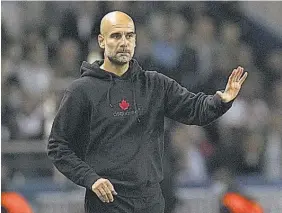  ?? ?? Duelo. Pep Guardiola y el City se enfrentan al Liverpool de Klopp mañana.