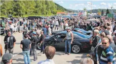  ?? ARCHIVFOTO: DIETER FREUDIG ?? Das American-Car-und-Harley-Meeting in Immendinge­n hat sich zu einem Besucherma­gneten entwickelt. Heuer, am 27. August, findet es zum neunten Mal statt.