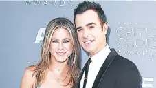  ??  ?? Jennifer Aniston y Justin Theroux organizaro­n su boda secreta el día del cumpleaños del actor.