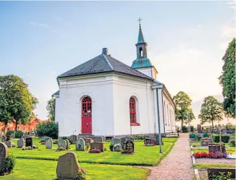  ??  ?? En röst på Kyrkan i Hemsjö i kyrkovalet är en röst till stöd för en öppen församling­sgemenskap och för ett bevarande av en mycket betydelsef­ull kyrkobyggn­ad. Arkivbild: Matilda Falk