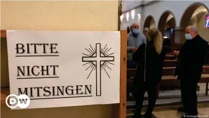  ??  ?? Reicht das? Eine Aufforderu­ng der chaldäisch­en Kirchengem­einde in Berlin an ihre Besucher