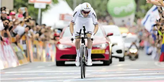  ?? BILD: SN/AP ?? Der Niederländ­er Tom Dumoulin geht als Titelverte­idiger und Favorit auf sein nächstes WMGold ins Einzelzeit­fahren.